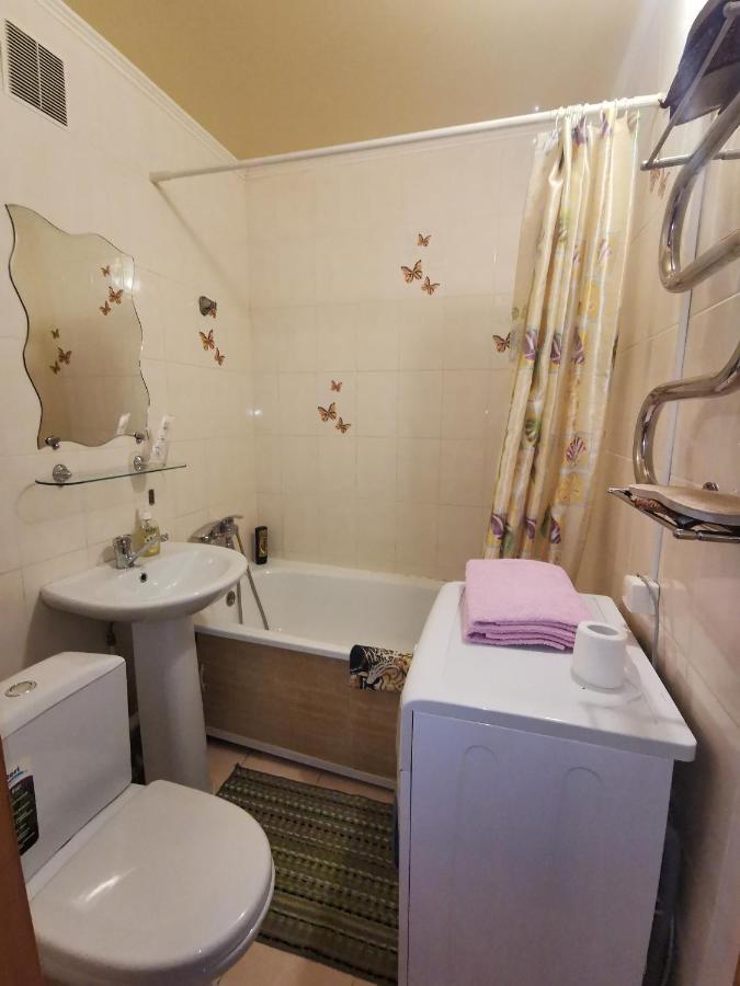 1 Комн Апартаменты В Центре Рядом С Парком Qostanay Exterior foto