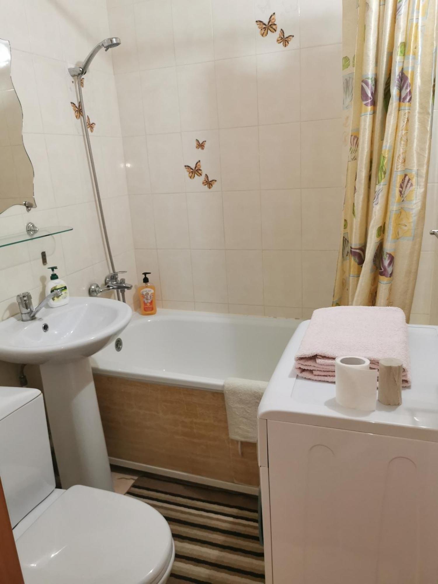 1 Комн Апартаменты В Центре Рядом С Парком Qostanay Exterior foto